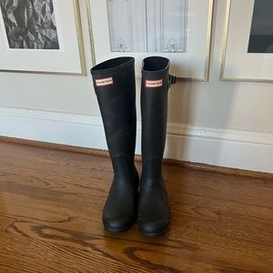 Hunter Tall Rain Boots - Hardly worn!